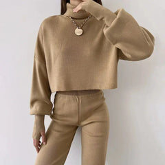 Caitronia - Pullover- und Hosen-Set in Khaki