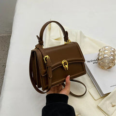 Vera - Leder Umhängetasche - Quadratischer Vintage-Stil in Khaki