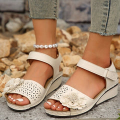 Sonia® | Bequeme Sandalen zum Gehen in Beige
