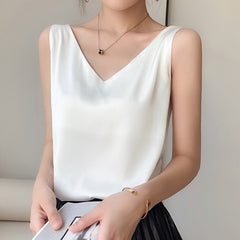 Karolin | atmungsaktives & bequemes Seiden Tanktop in Weiß
