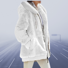 Liva - Weiche und eng anliegende Jacke für den Winter in Weiß