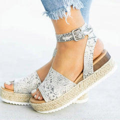 Elin - Plateau-Flip-Flops - Sandalen in Grau
