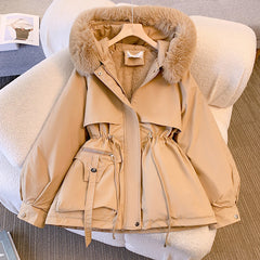 Natasja - Eleganter Wintermantel für Damen in Khaki