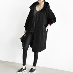 DuraCoat - Lange Windbreaker-Jacke mit Kapuze in Schwarz