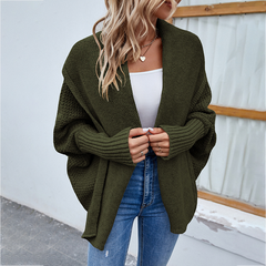 Atmungsaktive, lockere Strickjacke - Erika in Grün