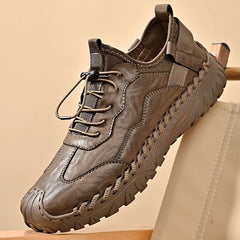 Bequeme Turnschuhe für Männer - Yves in Braun