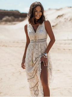Damen Ärmelloses Maxikleid mit Spitzenmuster und V-Ausschnitt und Häkeleinsätzen in Beige