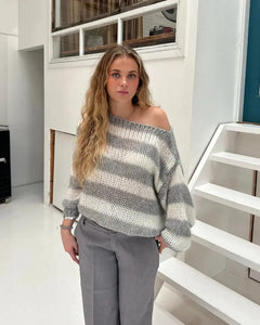 Damen Asymmetrischer Pullover mit strukturierter Oberfläche und langen Ärmeln in Grau
