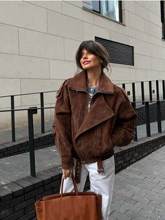 Damen Bikerjacke mit übergroßem Reverskragen und diagonalem Reißverschluss in Braun