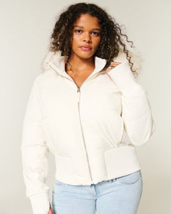 Damen Kurze Steppjacke mit Fellkapuze Frontreißverschluss und langen Ärmeln in Weiß