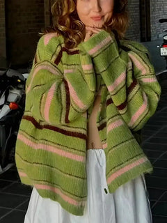 Damen Langarm Strickjacke mit Rundhalsausschnitt und Knopfleiste in horizontalen Streifen in Grün