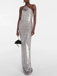 Damen Maxi Kleid mit Neckholder Ausschnitt Rosettenapplikation und Paillettenbesatz in Silber