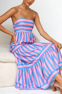 Damen Maxikleid mit geradem Ausschnitt und Spaghettiträgern mit Stufenrock und Streifenmuster in Rosa