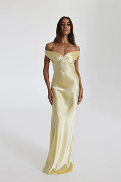 Damen Maxikleid mit Off-Shoulder-Ausschnitt V-Dekolleté und Bodenlanger Länge in Gelb