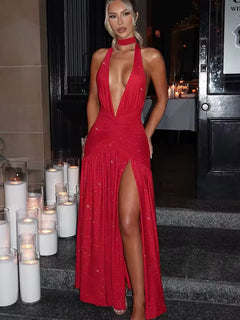 Damen Neckholder Maxikleid mit tiefem V-Ausschnitt und Glitzeroberfläche mit offenem Rücken und seitlichem Schlitz in Rot