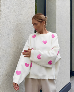 Damen Pullover mit Herz-Applikationen und Rundhalsausschnitt in Rosa