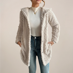 Damen Strickjacke mit Kapuze Zopfmuster Knopfleiste und langen Ärmeln in Beige