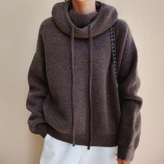 Damen Strickpullover mit hohem Kragen und Kordelzug in Braun