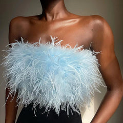 Damen trägerloses Bandeau Top mit Federbesatz und kurzer Länge in Himmelblau