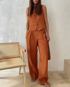 Damen zweiteiliges Set mit ärmellosem Oberteil V-Ausschnitt Knopfleiste und weiter Hose in Orange