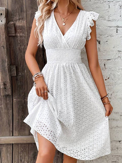 Livia - Ösen Besticktes Freizeitkleid in Weiß