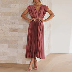 Karolyn - Damenkleid mit V-Ausschnitt und Falten in Rote Rose