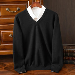 Finn | Klassischer V-Neck Kaschmir Pullover Herren in Schwarz