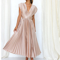 Karolyn - Damenkleid mit V-Ausschnitt und Falten in Champagner