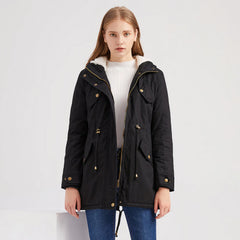 Elegante Winterjacke mit Kapuze für Frauen - Carlotta in Schwarz