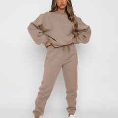 Gemütlicher Pullover und Hose für Frauen - Alma in Khaki