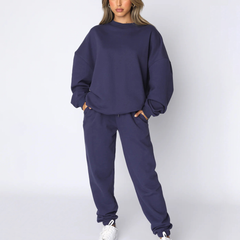 Gemütlicher Pullover und Hose für Frauen - Alma in Marineblau