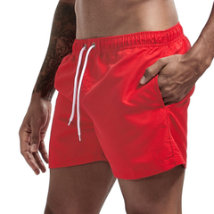 Atmungsaktive Herren-Badeshorts für den Sommer - Merlin in Rot
