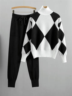 Lässiges Set aus Pullover und Hose für Frauen - Evelina in Schwarz