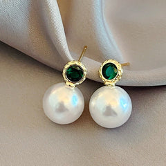 Micara - Emerald Elegance - Ohrringe in Perle