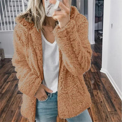Modische Plüschjacke für Frauen - Serafina in Braun