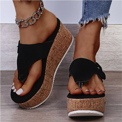 Paloma® | Zehensandalen mit Korkabsatz in Schwarz