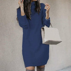 Vera | Stilvolles Damen Strickkleid mit lockerem Rollkragen in Blau
