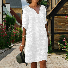 Julianna - Elegantes besticktes Kleid für Damen in Weiß