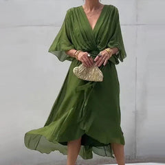 Amanda - Elegantes Kleid mit V-Ausschnitt in Grün