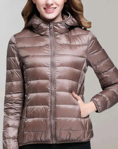 Ultraleichte, gesteppte Daunenjacke für Frauen - Aloysia in Kamel