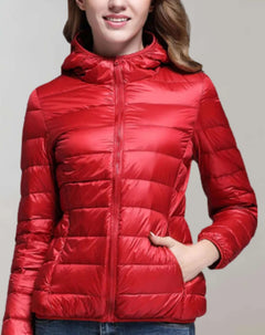 Ultraleichte, gesteppte Daunenjacke für Frauen - Aloysia in Rot
