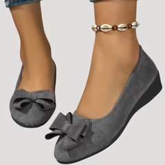 Wiktoria | Damen Keilabsatz Ballerinas mit Schleife in Grau